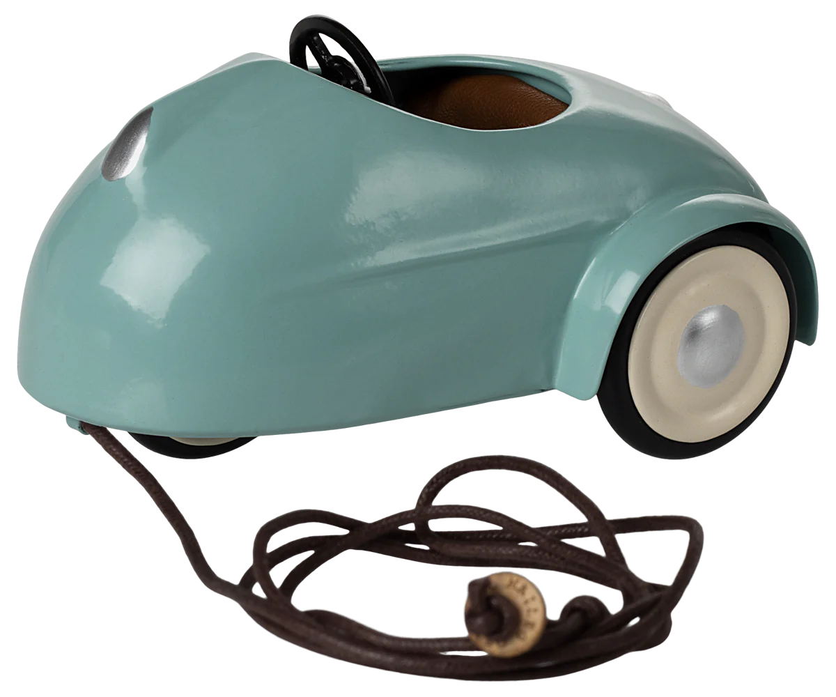 Voiture bleue pour souris