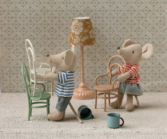 Chaise vintage pour souris - rose foncé