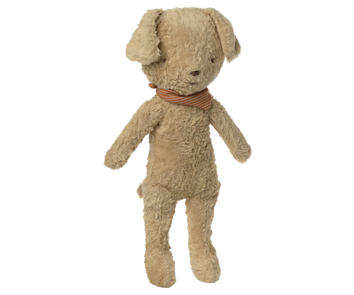 Chien en peluche oreilles courtes