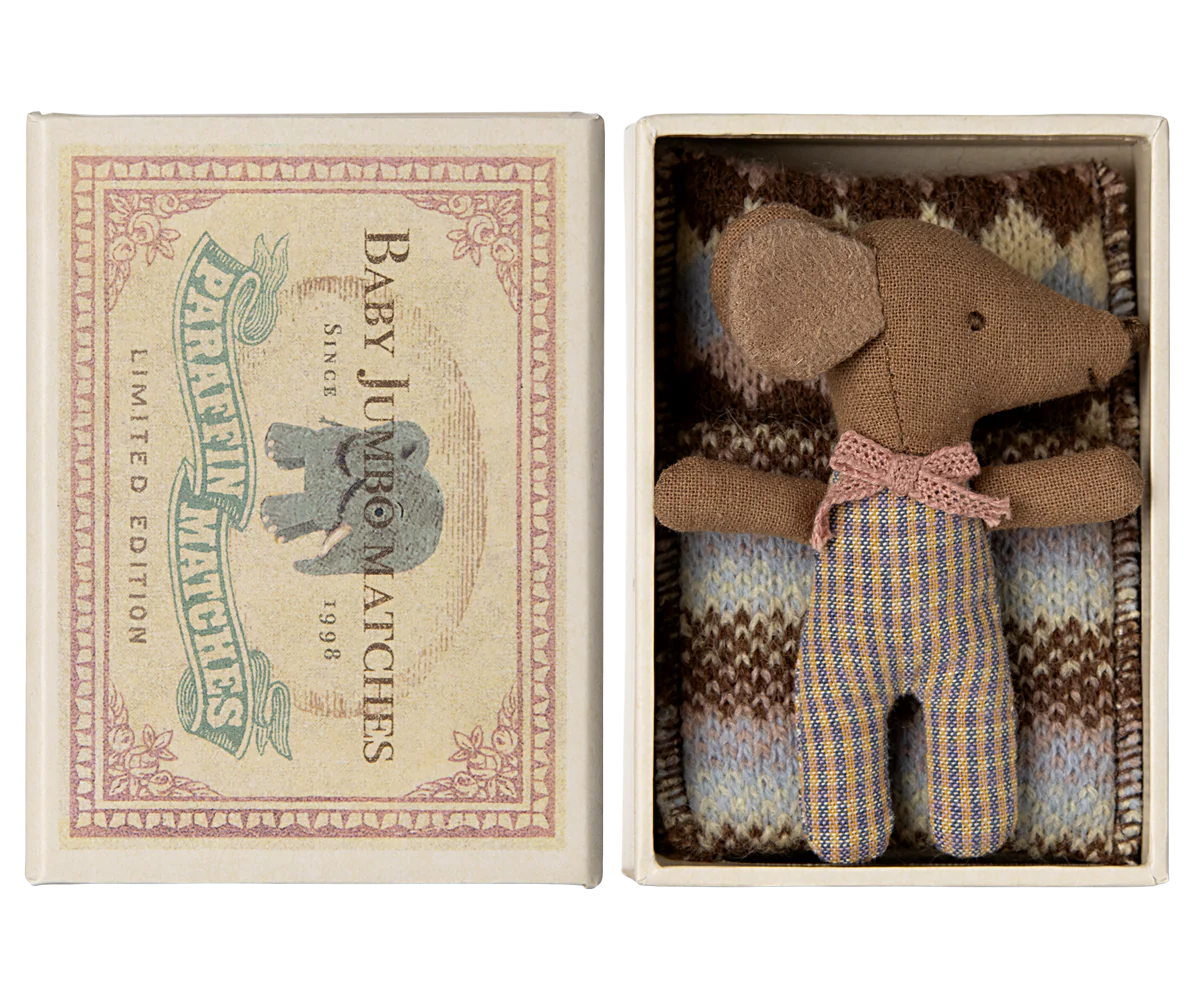 Baby mouse sleepy wakey in matchbox