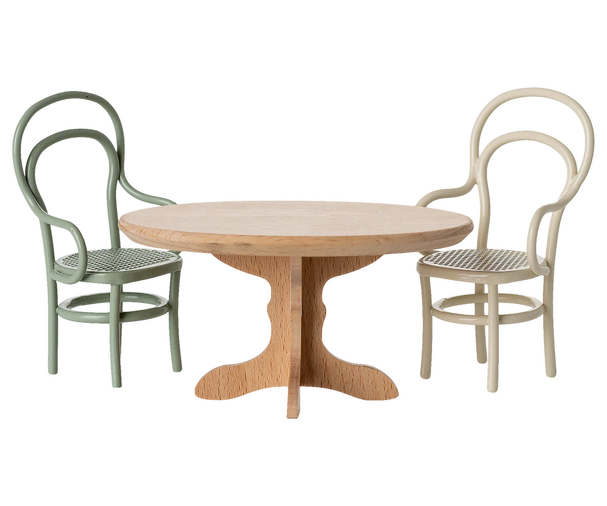 Table à manger en bois