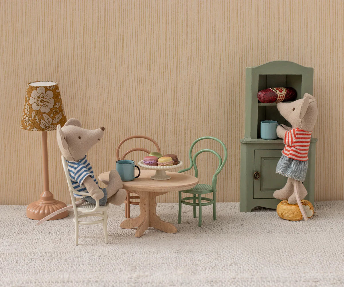 Table à manger en bois
