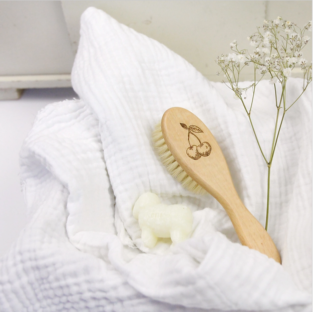 Brosse à cheveux bébé